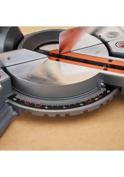 Black+Decker BES702-QS 1500W Gönye Testere