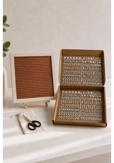 Woodart Premium Letter Board Seti, Ceviz Kahve Keçe Yüzeyli Doğal Çam Ahşap Yazı Panosu Şövale Standlı Dekoratif Set Kahverengi