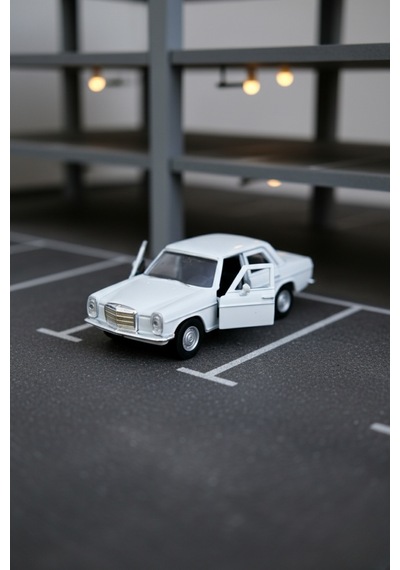 Beyaz 1:32 Ölçek Die Cast Kapıları Açılır Lisanslı Mercedes Benz 220 Oyuncak Metal Model Araba Çok Renkli
