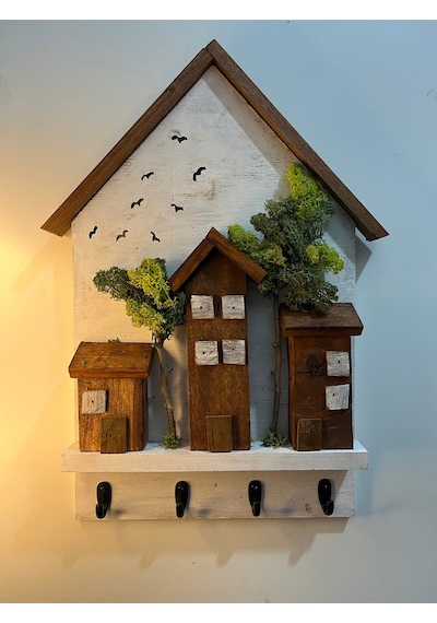Ahşap Ev Temalı Duvar Askılığı 25x36 Cm 4 Kancalı Anahtarlık , El Yapımı Dekoratif Askı Beyaz