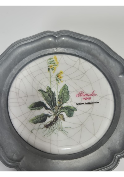 Vintage Zınn Çerçeveli Dekoratif Bahar Çuha Çiçeği Temalı Duvar Tabağı 10cm 003