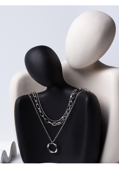Gümüş Renk Bükümlü Yuvarlak Charm Katmanlı Kolye Gümüş