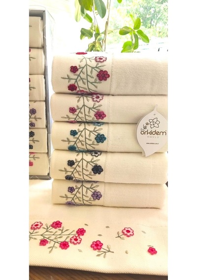 6.lı Set Annem 50x90 Cm. Özel Tafting Nakışlı Kadife Doku Çeyizlik Lüks Havlu Seti Beyaz krem