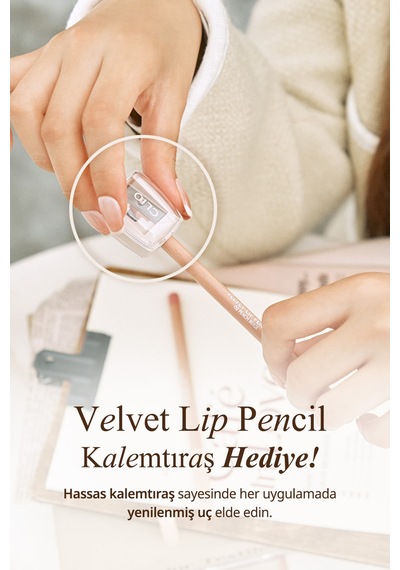 Kremsi e Sahip Dudak Kalemi Ve Kalemtıraş Seti Clio Velvet Lip Pencil Set 02 Peach Beige
