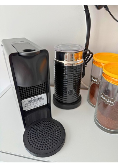 Nespresso Büyük Bardak Altlığı 10.5 Cm Geniş Su Damlama Haznesi Siyah