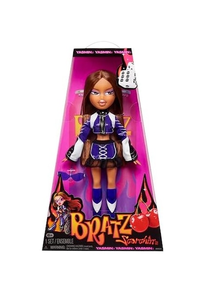 Bratz Scorchin' Yasmin Moda Bebek Aksesuarları İle