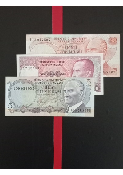 Cumhuriyetin İlk Dönemi 6. 7. Emisyon 3 Adet Kağıt 5,20,100 Türk Lirası .