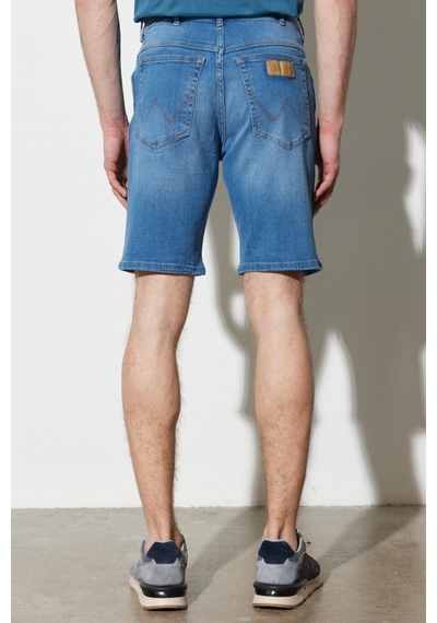 Wrangler Regular Fit Normal Kesim Normal Bel Açık Mavi Esnek Jean Kot Şort W11CAG42E Mavi