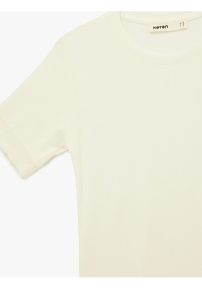 Koton Viskon Kumaş Slim Fit Kısa Kollu Bisiklet Yaka Tişört Ekru 6sak50186ek Ekru