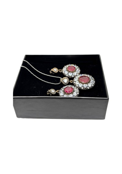 Oya Silver İri Beyaz Zirkon Çevrili Rose Yakut Gümüş Set&takım