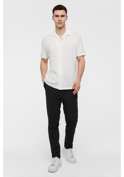 Backandbond Beyaz Relaxed Fit Küba Yaka Kısa Kollu Gömlek