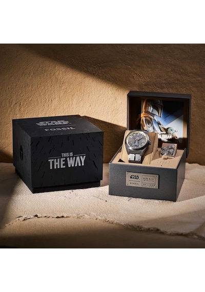 Fossil Fle1245set Star Wars Mandalorian Everett Kol Saati Ve Yaka İğnesi Seti Füme