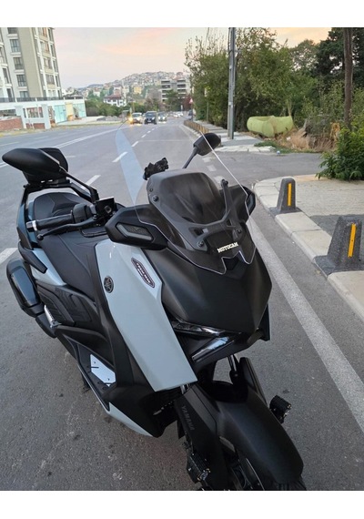 Motocam Yamaha Xmax Techmax Ön Cam 2025-2026 Model 52cm Şeffaf Renkli 4mm Asansörlü