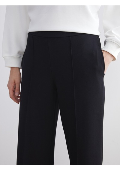 Lcwaıkıkı Classic Siyah Büyük Beden Standart Fit Geniş Paça Kadın Pantolon