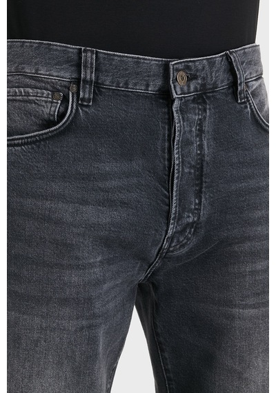 Emporio Armani Relaxed Straight Fit Normal Bel Düz Paça Jeans Erkek Kot Pantolon Em006486 Af29665 M8001 Gri Emporio Armani Relaxed Straight Fit Normal Bel Düz Paça Jeans Erkek Kot Pantolon Em006486 Af29665 M8001 Gri