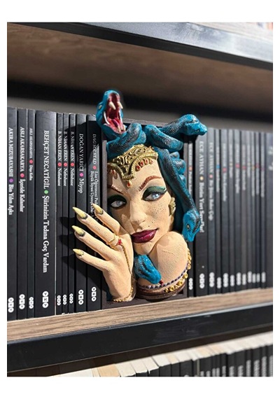 Hayatvesanat Medusa / Kitaplık Figürü / Book Nook