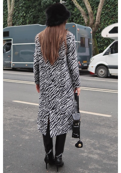 Zebra Desenli Kaşe Kaban 7124 Gri
