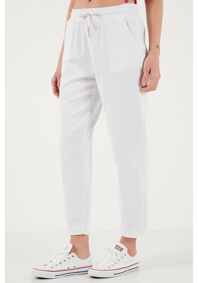 Lela Pamuklu Normal Bel Regular Fit Düz Paça Bayan Pantolon 668Yp42282S4 Beyaz