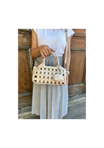 Just Polo Kadın Yeni Sezon Örgü Detaylı Ayarlanabilir Askılı Şık Çapraz El & Omuz Çantası Ebat : 26 X 17 Cm Rugan Vizon