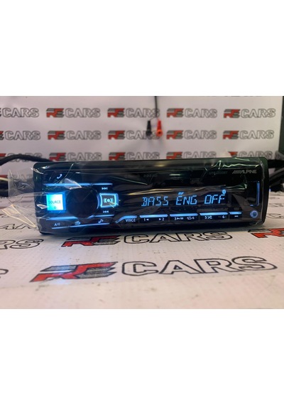 Alpine Ute-200Bt Bluetooth. Usb. Aux Girişli Oto Teyp