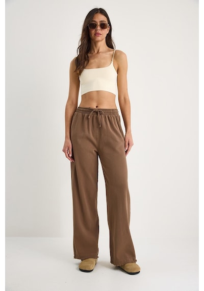 Kadın Beli Lastikli Paça Detaylı Palazzo Kalıp Pamuk Gabardin Yazlık Pantolon 60283323 - Kahve Kadın Beli Lastikli Paça Detaylı Palazzo Kalıp Pamuk Gabardin Yazlık Pantolon 60283323 - Kahve