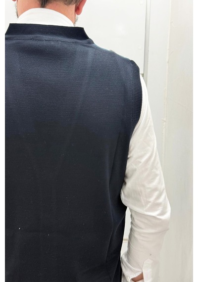 Santa Dmctekstil Erkek Snt-8143 Desenli Klasik Rahat Kalıp V - Yaka Kışlık Yünlü Düğmeli Yelek Lacivert Santa Dmctekstil Erkek Snt-8143 Desenli Klasik Rahat Kalıp V - Yaka Kışlık Yünlü Düğmeli Yelek Lacivert