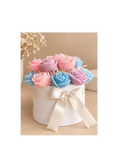 Solmaz Pastel Tonlar Çiçek Şakayık Gül Kutulu Çiçek Mum Aranjmanı Buketi Ofis İş Sevgili Özel Nişan Anneler Günü Hediyelik Doğum Günü Kokulu Mum Sıradışı Farklı Hediyelik Renkli