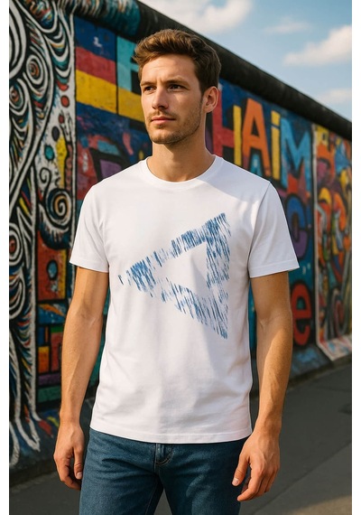 Erkek Rahat Kesim Bisiklet Yaka Baskılı Beyaz T-shirt Çok Renkli