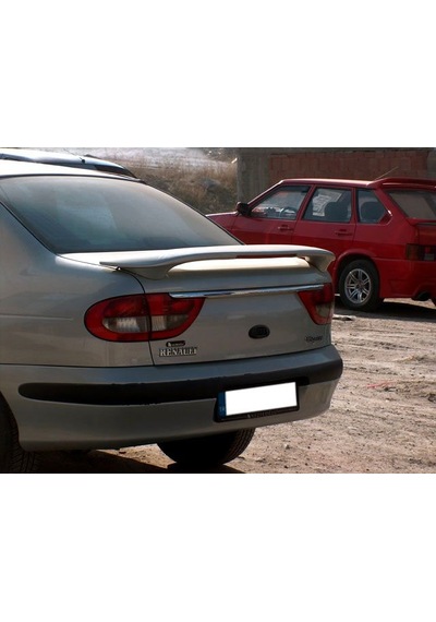 Renault Megane 1 Bagaj Spoileri - Işık Dahil