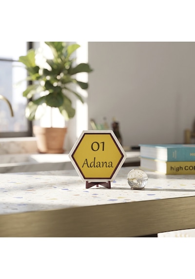 Plaka Temalı 01 Adana Dekoratif Tasarım, İş Arkadaşlarına Özel Ofis Hediyesi Alternatifi 10x10 Cm, Sarı