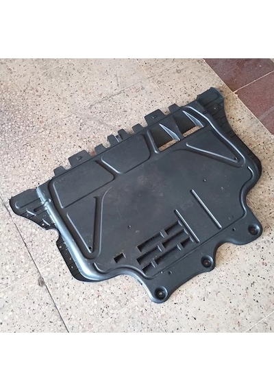 3q0825236d 20-25 Seat Leon Motor Alt Muhafaza