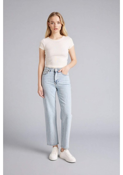 Defacto Comfort Straıght Yüksek Bel Bilek Boy Jean Yıkamalı Pantolon F2150ax26spnm39 Mavi-nm39 Defacto Comfort Straıght Yüksek Bel Bilek Boy Jean Yıkamalı Pantolon F2150ax26spnm39 Mavi-nm39