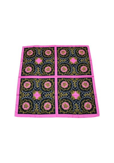 Tikitonki Geometrik Çiçek Desenli Kare Kesim Saten Pembe Eşarp - 90x90 Pembe Pembe