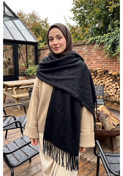 Remsa Kadın Yumuşak Dokulu Püskül Detay 200x70cm Atkı Omuz Şalı 1333 Siyah