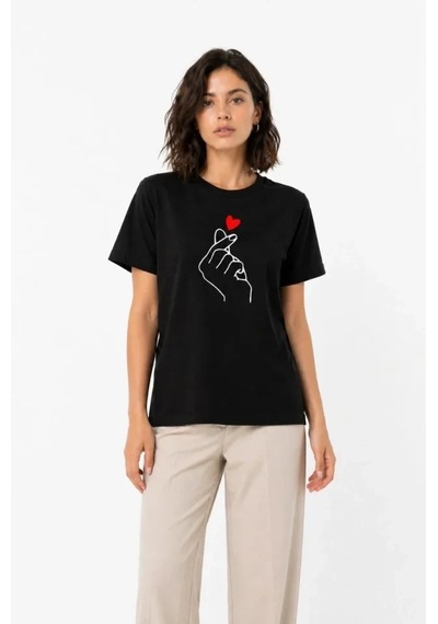 Defymoda Kore Parmak Kalp Aşk Temalı Minimal Baskılı Tişört Yazlık Kısa Kol T-shirt - Siyah
