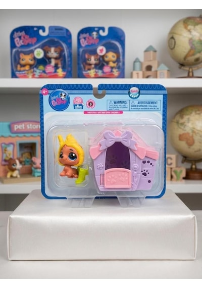 Pet Shop Minişler Dondurma Kostümlü Miniş Figür Ve Kulübe Oyun Seti Seri 3 Işıklı Paket Oyuncak