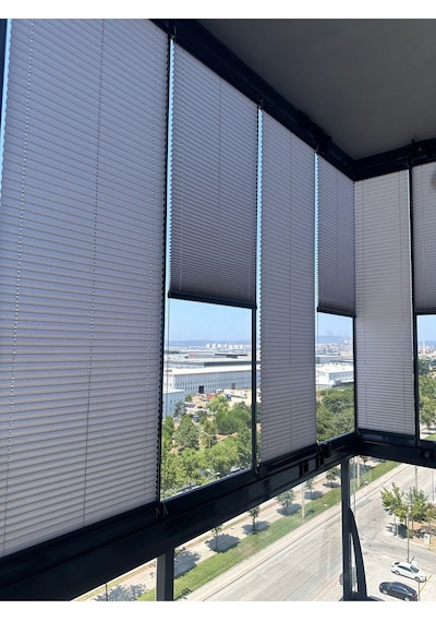 Blind-x Koyu Gri Plise Katlanır Cam Balkon Perdesi, Ofis Perdesi, Mutfak Perdesi, Salon Perdesi