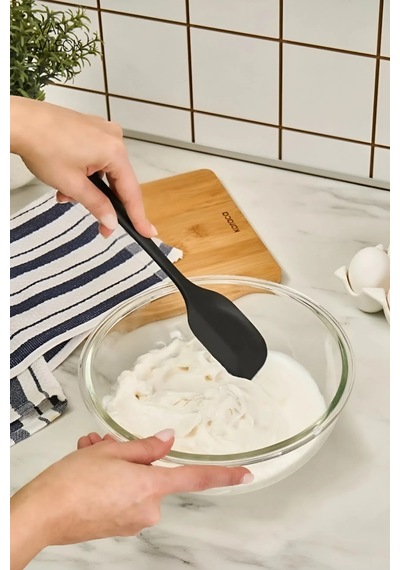 6 Lı Silikon Mutfak Seti Kaşık , Spatula , Fırça Ve Sıyırma Spatulası Isıya Dayanıklı Siyah