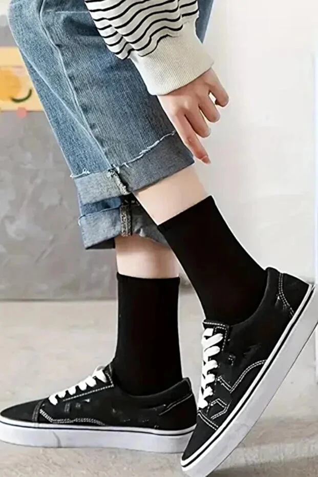 Esinti Unisex Beyaz Siyah Kolej Çorap 8'li Paket Pamuklu 8 Pairs Beyaz - Siyah