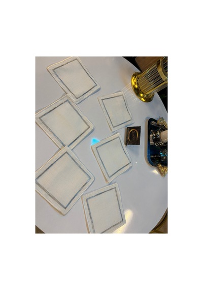 Kokteyl Peçetesi, Gümüş Çerçeveli Desenli Kare Kahve Tepsisi Peçeteliği,6'lı Sunumluk Peçete Renkli-beyaz-gold-gümüş Kokteyl Peçetesi, Gümüş Çerçeveli Desenli Kare Kahve Tepsisi Peçeteliği,6'lı Sunumluk Peçete Renkli-beyaz-gold-gümüş