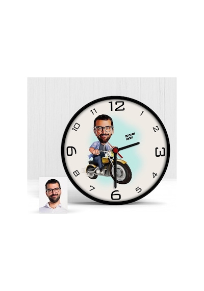 Kişiye Özel Motorcu Karikatür Ahşap Duvar Saati - 1 Çok Renkli