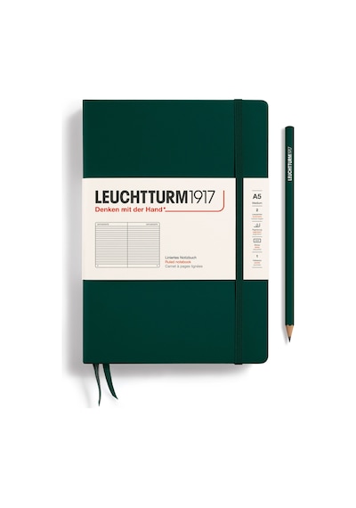 Leuchtturm1917 Doğal Renkler Serisi Not Defteri, Orta Boy A5 , Sert Kapak, 251 Numaralandırılmış Sayfa, Çizgili, Orman Yeşili Yeşil Leuchtturm1917 Doğal Renkler Serisi Not Defteri, Orta Boy A5 , Sert Kapak, 251 Numaralandırılmış Sayfa, Çizgili, Orman Yeşili Yeşil