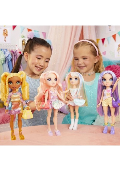 567622 Rainbow High Benim Moda Stilim Bebek / 547532 - 547549 - 547563 - 547570