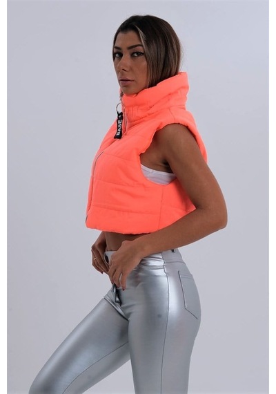 Veraura Lifestyle Nar Çiçeği Dik Yaka Kısa Şişme Yelek Narçiçeği