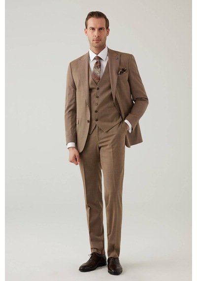 Erkek Bej Slim Fit Yelekli Sivri Yaka Takım Elbise