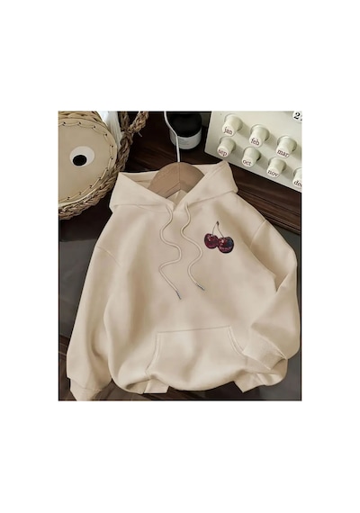 Herkesemoda Göğüs Kiraz Baskı Detaylı Kapüşonlu Sweatshırt Bej