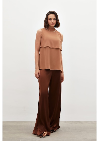 Sateen Aksesuar Detaylı Volanlı Bluz - Kahve-134773 Kahve