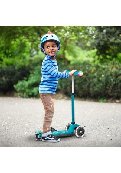 Micro Mini Deluxe Magic Aqua MMD131 3 Tekerlekli LED Işıklı Scooter