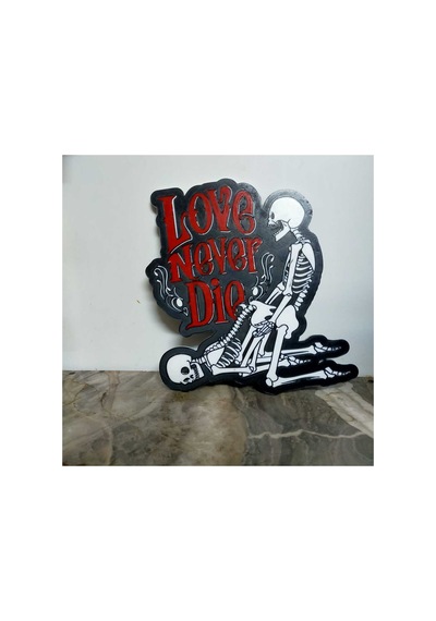 Sevgililer Günü Duvar Dekoru Love Never Dıe Renkli Baskı Tek Parça
