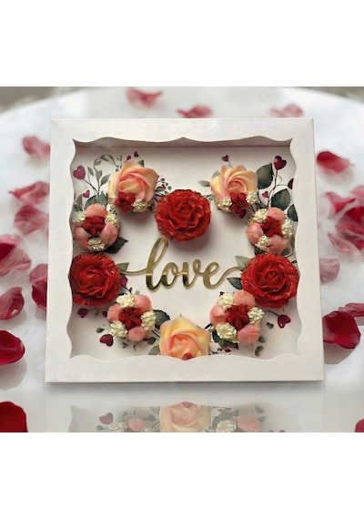 Kalp Cupcake Kutusu Asetat Pencereli 35x35x11 Ve Love Pleksi